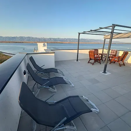 Aparrtment With Rooftop Terrace With Sea View Lägenhet