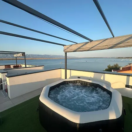 Aparrtment With Rooftop Terrace With Sea View Lägenhet *
